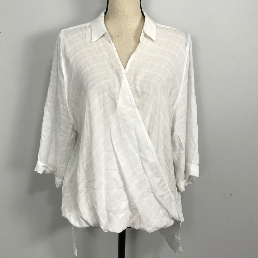 Sandy & Sid Faux Wrap HI Low Cuffed White Top M